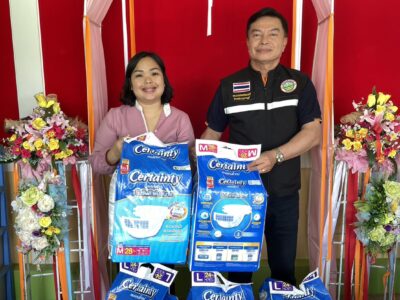 Read more about the article  เทศบาลตำบลสำราญราษฎร์ ได้รับความอนุเคราะห์แพมเพิส จำนวน 5 ถุง จากพัฒนาสังคมและความมั่นคงของมนุษย์จังหวัดเชียงใหม่ โดยท่านจิราพร เชาวน์ประยูร ยามาโมโต้ พัฒนาสังคมและความมั่นคงของมนุษย์จังหวัดเชียงใหม่ ได้มอบหมายให้ คุณยลรฐา ธนาศถุงคาร นักพัฒนาสังคมฯ มอบแพมเพิสให้กับศูนย์ช่วยเหลือสังคมเทศบาลตำบลสำราญราษฎร์ เพื่อขับเคลื่อนภารกิจในการส่งเสริมและพัฒนาคุณภาพชีวิตและช่วยเหลือแก่ประชาชนที่ประสบปัญหาสังคม โดยมีการทำงานในลักษณะบูรณาการร่วมกับ ภาคีเครือข่ายทั้งภายในและภายนอกชุมชนเพื่อช่วยเหลือในเรื่องสิทธิประโยชน์ และโอกาสต่างๆที่ประชาชนควรได้รับจากรัฐ เพื่อดูแลทุกข์สุขของพี่น้องในตำบลสำราญราษฎร์ 